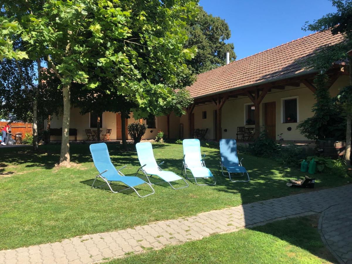 Tisza-Kert Vendeghaz -Tisza-Kert Vendeghaz II Hotel Tiszafüred Exterior foto